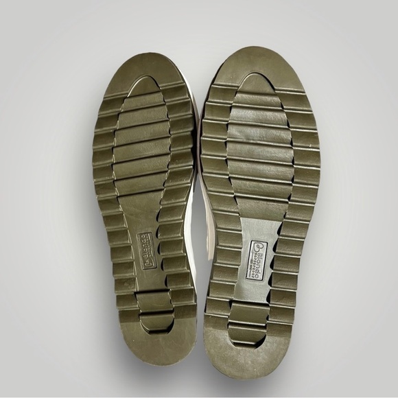 🌻NEW (w/box) Blondo Olive "Saffron" Suede & Nylon Waterproof Booties Size 10 - Picture 9 of 13